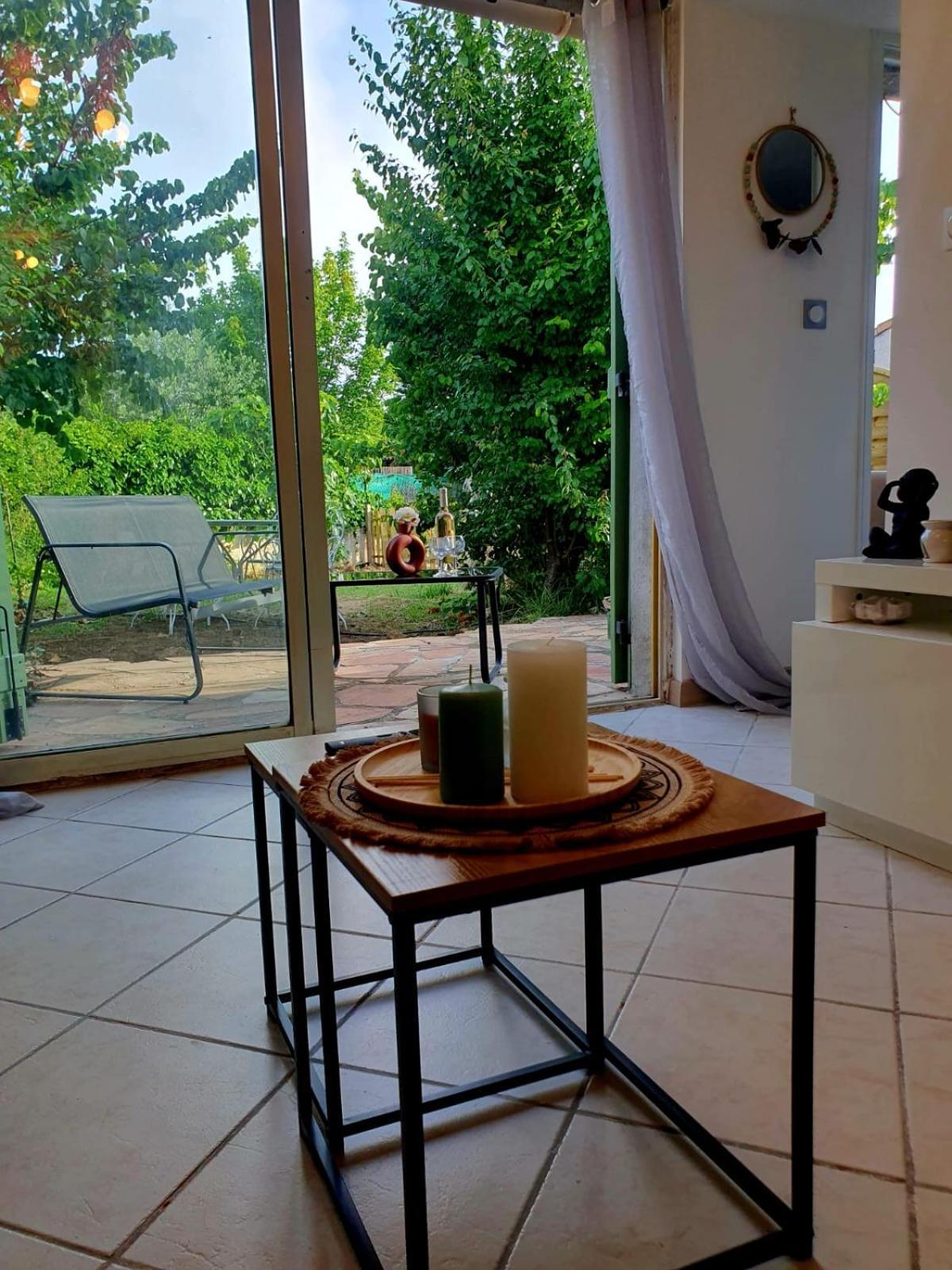 Location De Vacances T2 Non Loin D'Aix Et Marseille Pourrieres Dış mekan fotoğraf